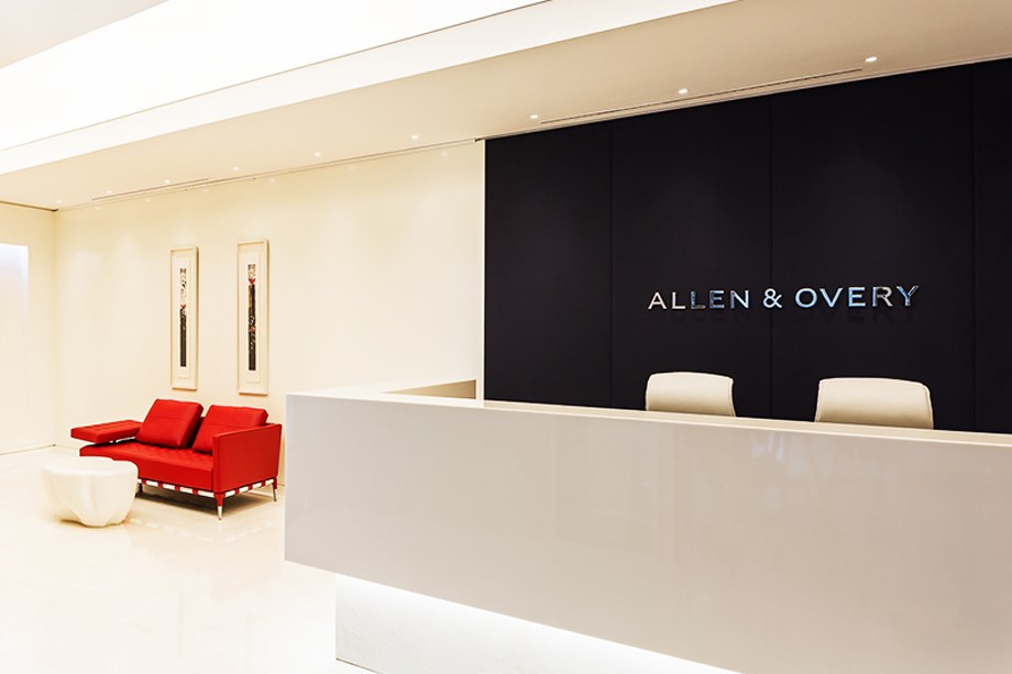 Allen & Overy advises on the acquisition of the majority of