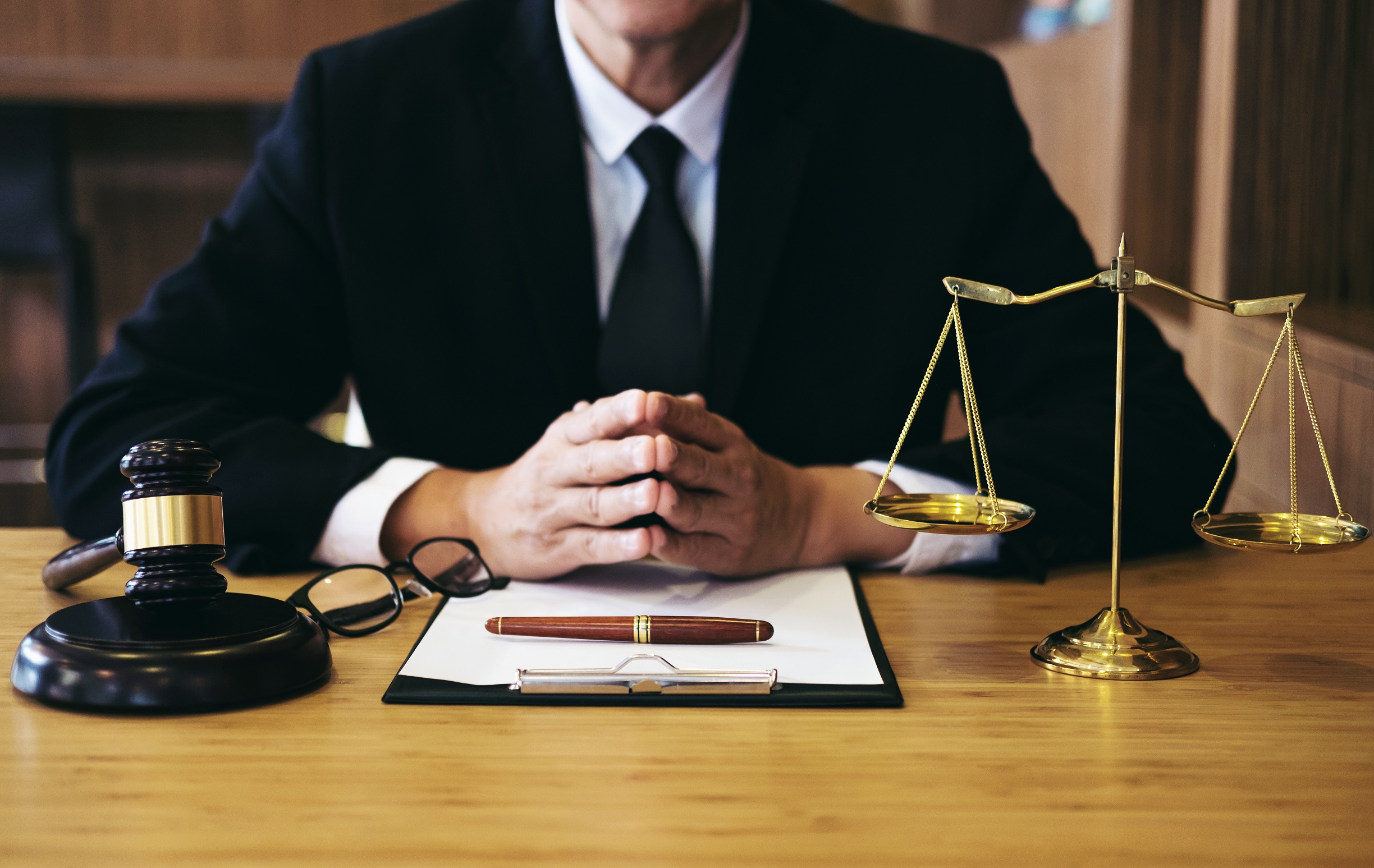 15 Reasons Why You Should Become A Lawyer - Legal Desire