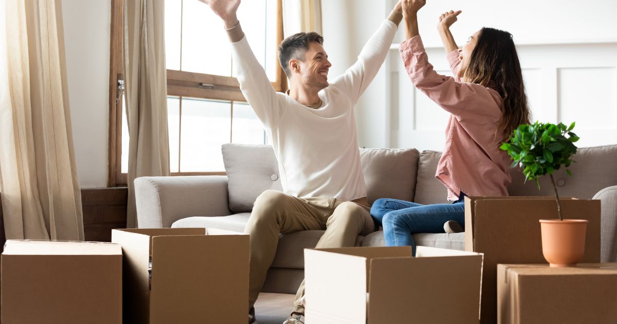 Tenants Do Not Have Rights To Dictate The Course Of Redevelopment To Be Adopted By The Landowners:  Bombay High Court