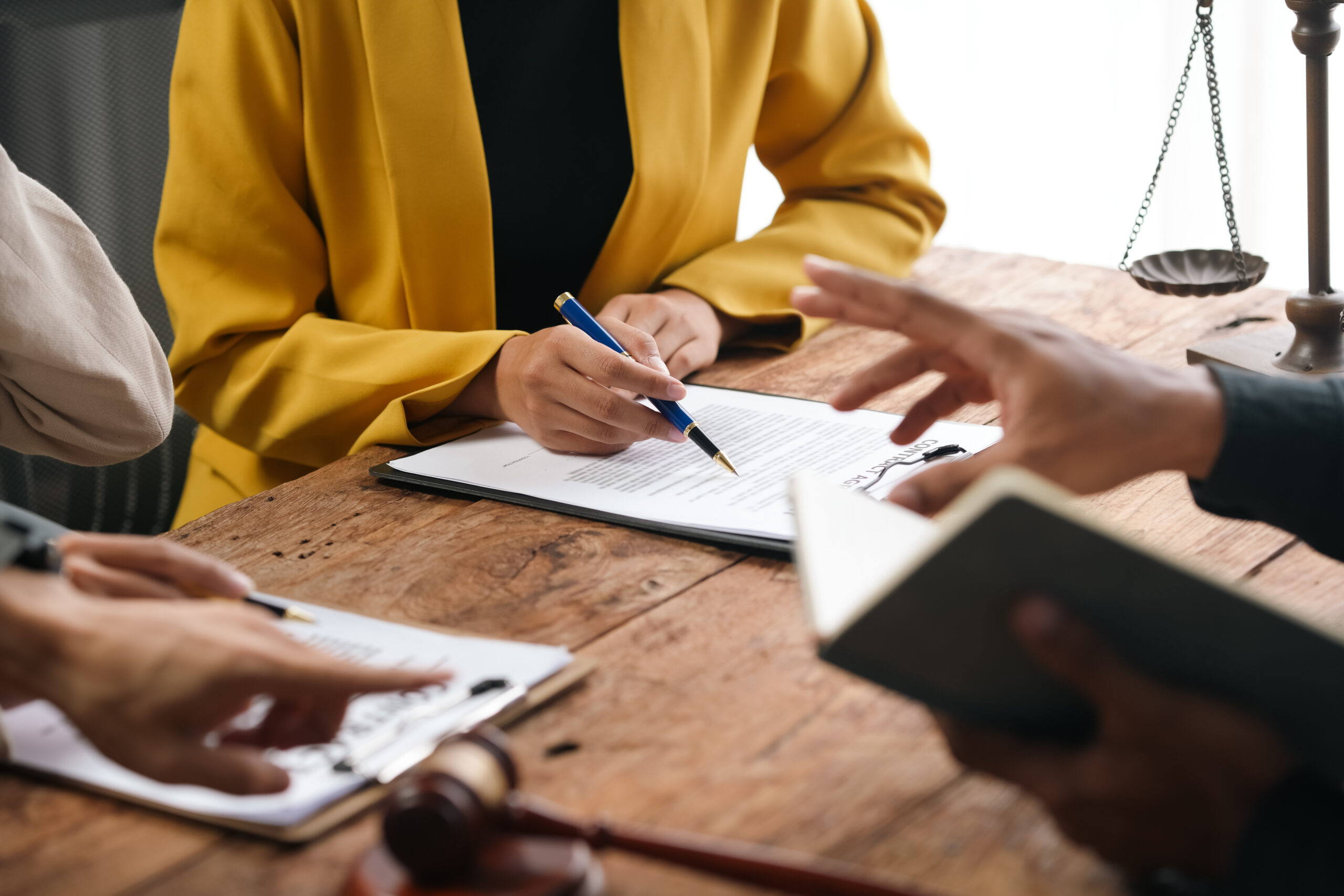 What To Consider When You Need A Divorce And Criminal Lawyer