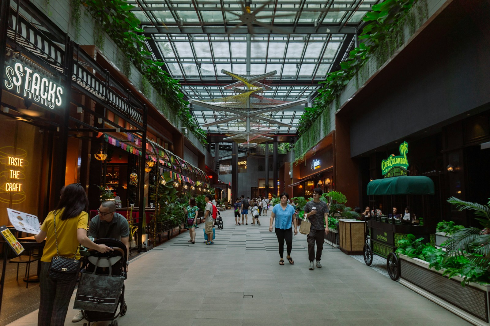 How Recently Waxed Floors Lead to Injuries in Department Store Walkways