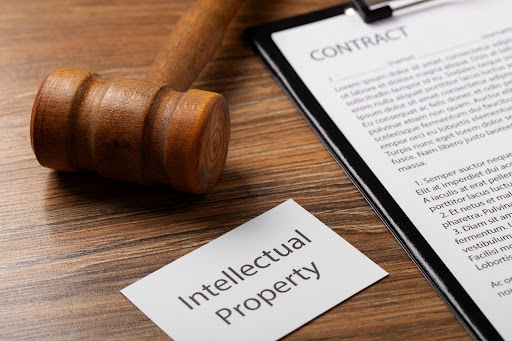 Why Real Estate Litigation Attorneys Matter and How They Help Settle Disputes